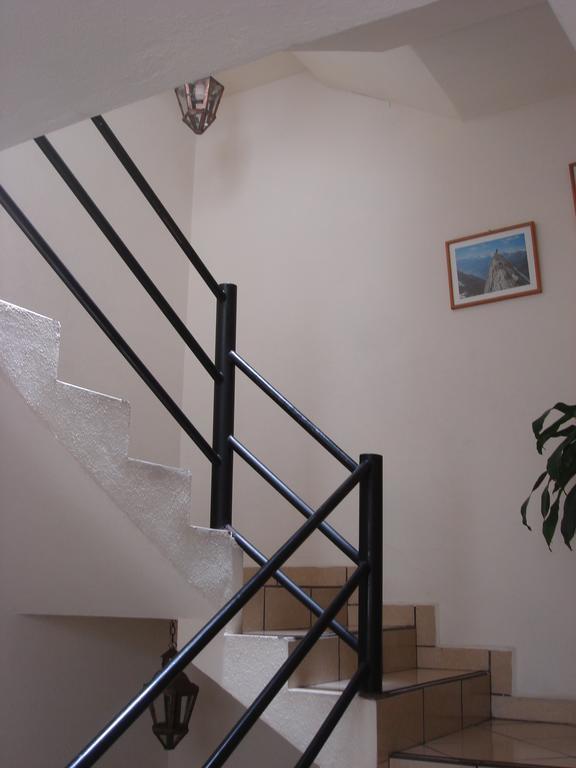 Hotel Y Posada Refugio Independencia موروليا المظهر الخارجي الصورة
